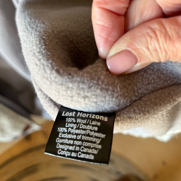 Sundance XL wool fleece lined Sweater cardigan, embroidery deer & flowers - Picture 9 of 13